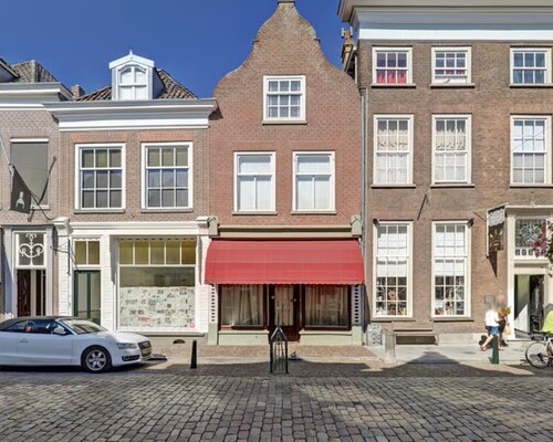 Rogstraat 28, Grave