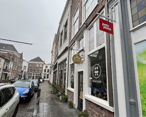 Winkelruimte 85 m2, direct beschikbaar