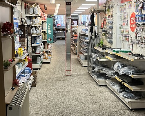 Bedrijfsruimte met bovenwoning