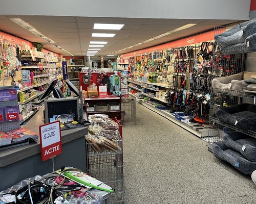 Bedrijfsruimte met bovenwoning