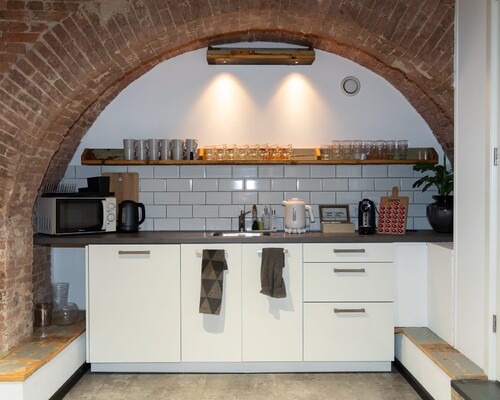 64 m2 bedrijfsruimte 