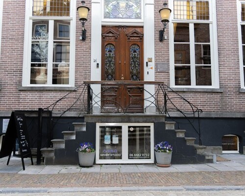 64 m2 bedrijfsruimte 