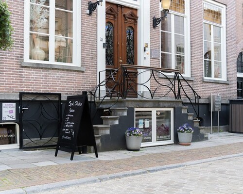 64 m2 bedrijfsruimte 