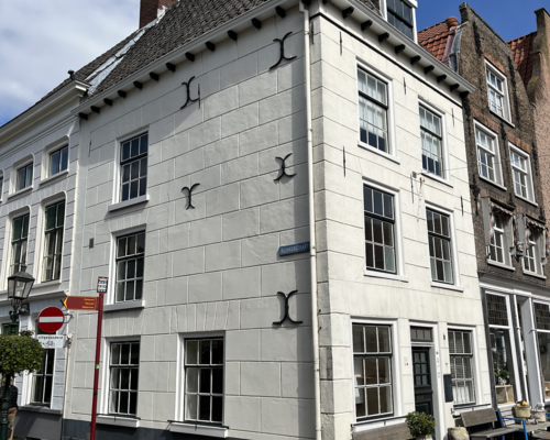 Rogstraat 2, Grave