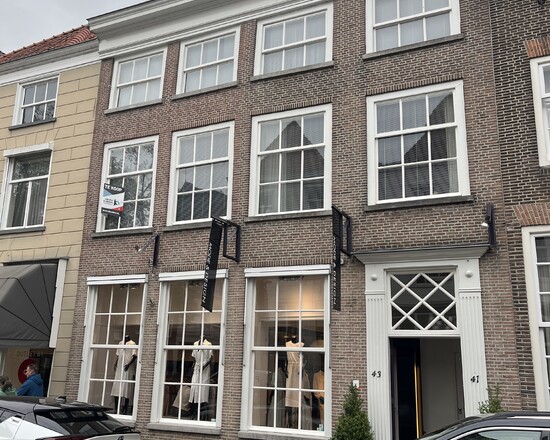 Voormalige modezaak 180m2